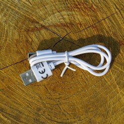 Mini latarka LED – kompaktowa, mocna i energooszczędna